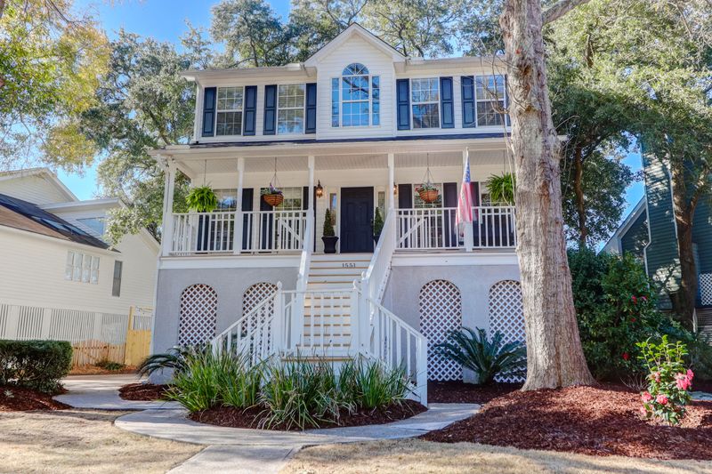 1551 Fiddlers Marsh Dr, Mount Pleasant, SC 29464