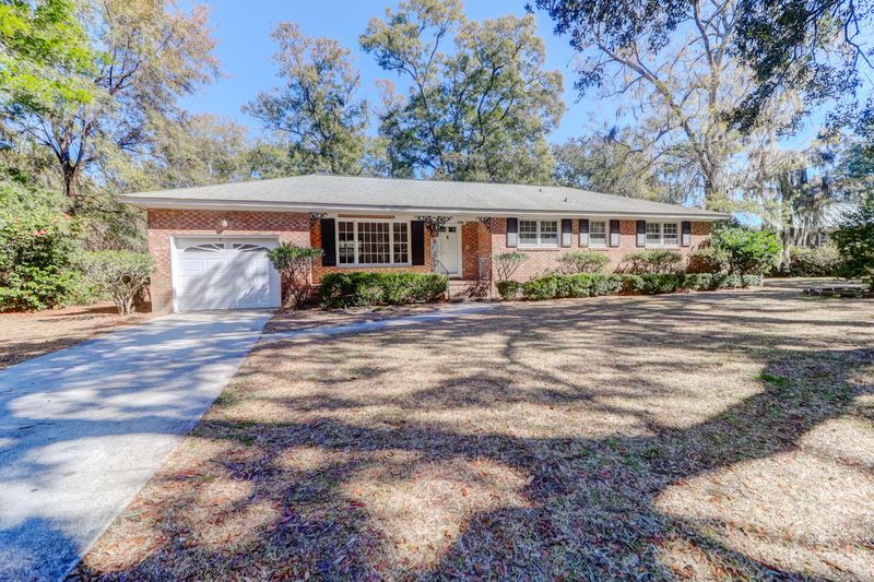 774 Robert E Lee Blvd, Charleston, SC 29412