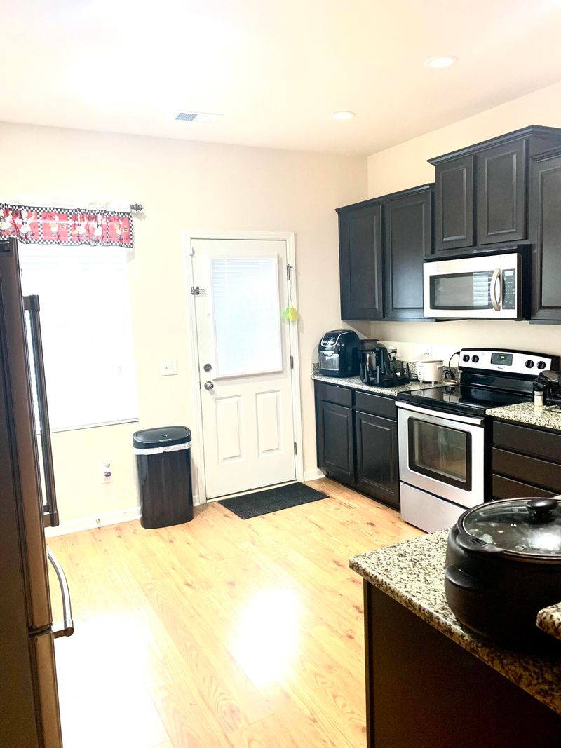 306 Cantley Ct, Summerville, SC 29486