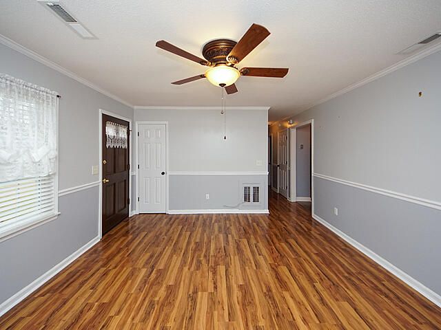 4445 Clovewood St, Ladson, SC 29456