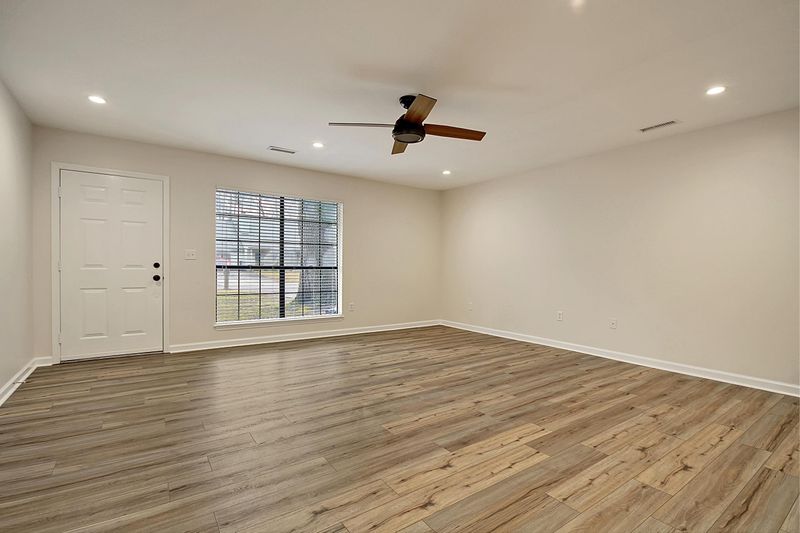 504 Woodward Blvd, Summerville, SC 29483