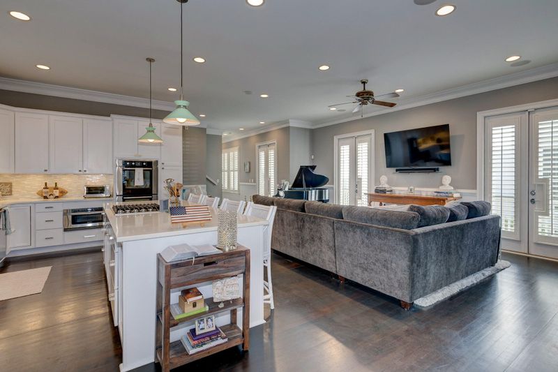 1439 Penshell Pl, Mount Pleasant, SC 29464