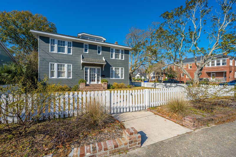 1159 King St, Charleston, SC 29403