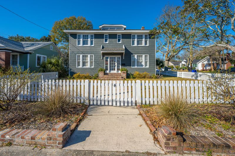 1159 King St, Charleston, SC 29403
