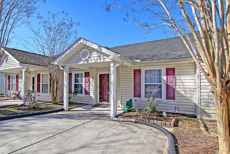 7885 Montview Rd, North Charleston, SC 29418