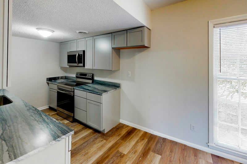 1742 Skinner Ave, Charleston, SC 29407