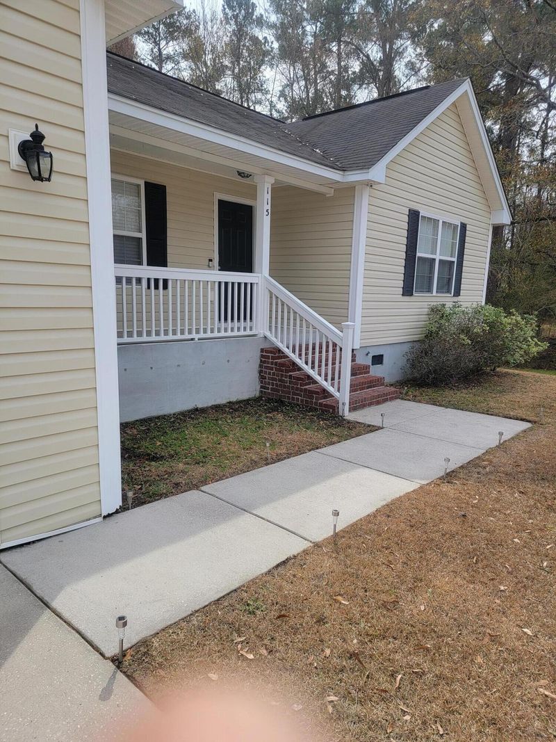 115 Chiles Dr, Summerville, SC 29483