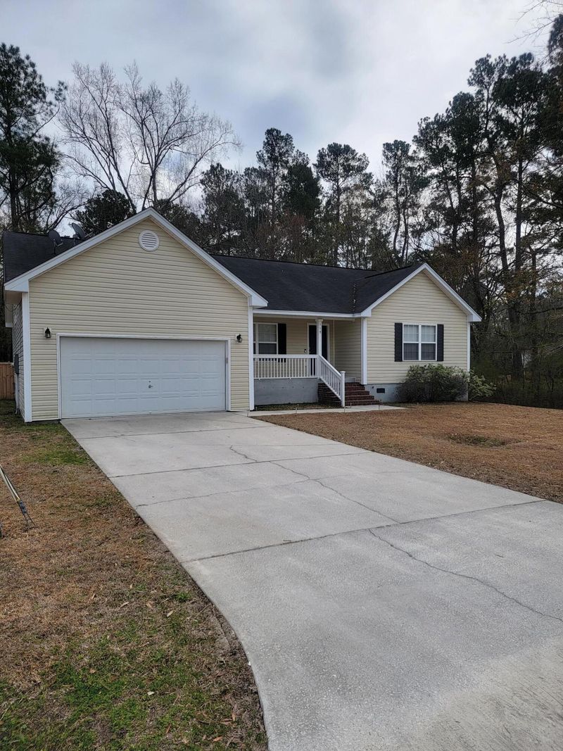 115 Chiles Dr, Summerville, SC 29483