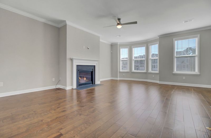 1557 Moss Spring Rd, Mount Pleasant, SC 29466