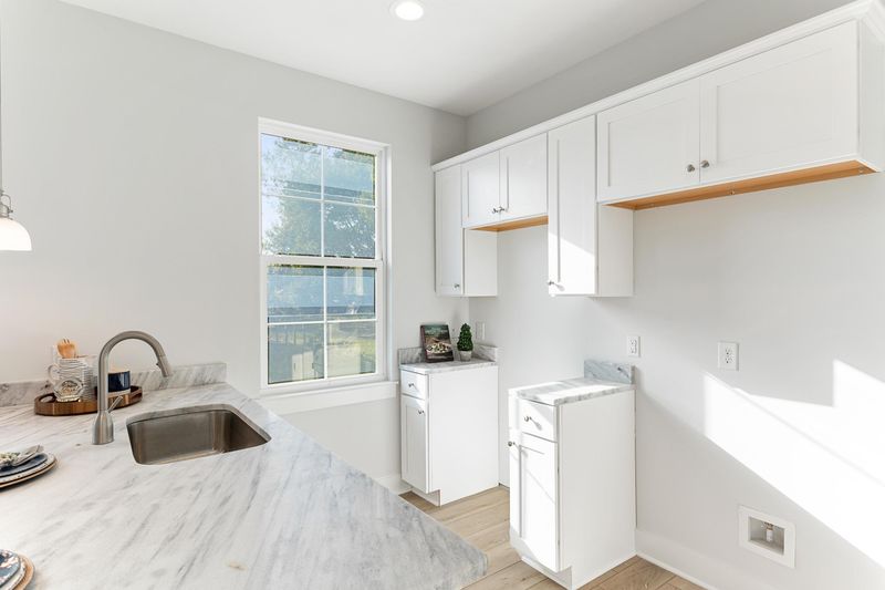 2039 Groveland Ave, North Charleston, SC 29405
