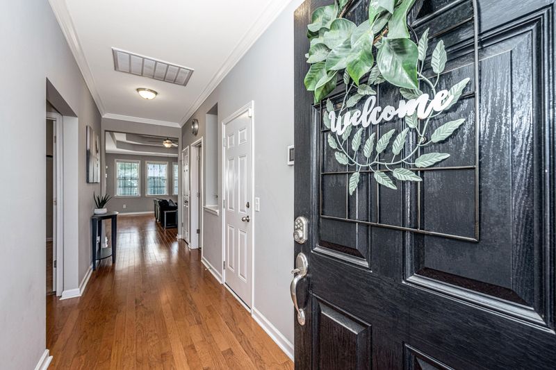 8084 Ronda Dr, North Charleston, SC 29406