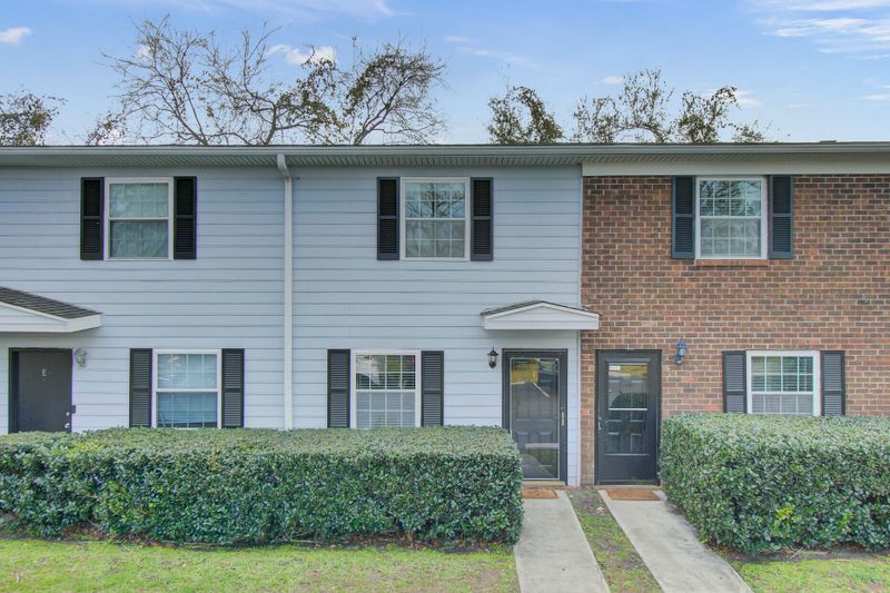 21 Rivers Point Row #11-F, Charleston, SC 29412