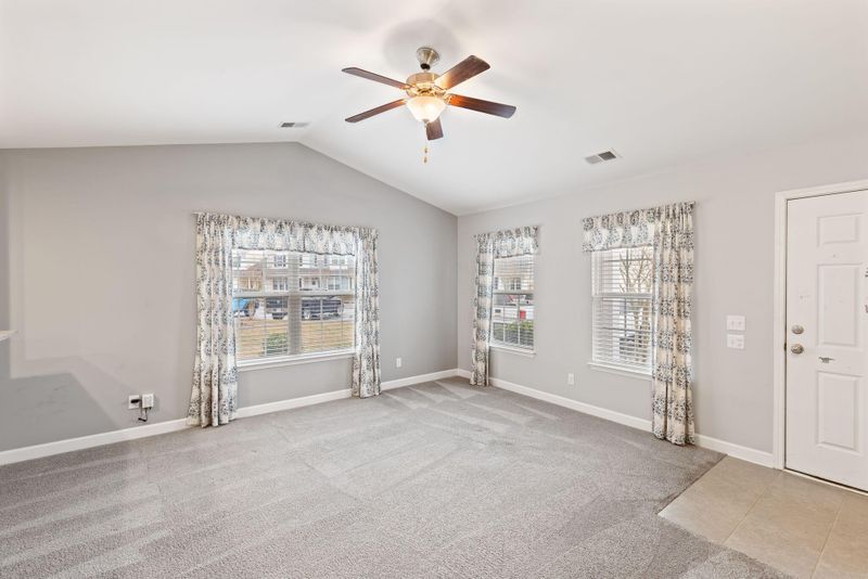 453 Truman Dr, Goose Creek, SC 29445