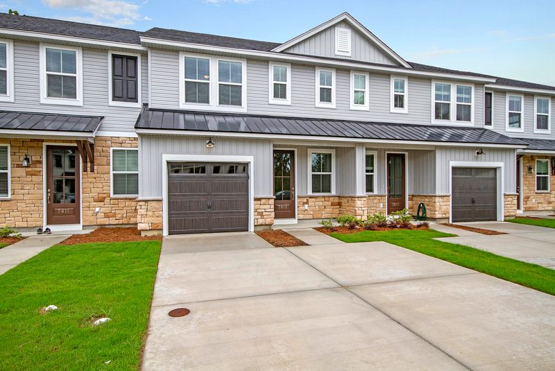 7748 Park Gate Dr, North Charleston, SC 29418
