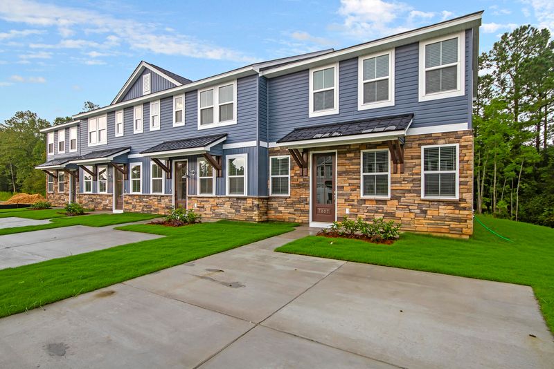 7764 Park Gate Dr, North Charleston, SC 29418