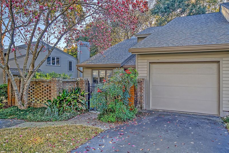 17 Wappoo Creek Pl, Charleston, SC 29412