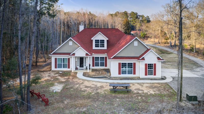 1042 Manigault Dr, Moncks Corner, SC 29461