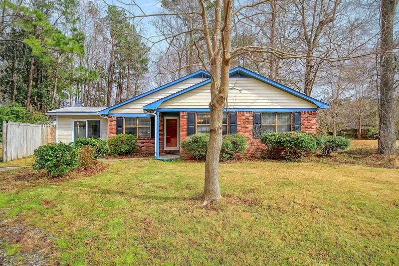 415 York St, Ladson, SC 29456