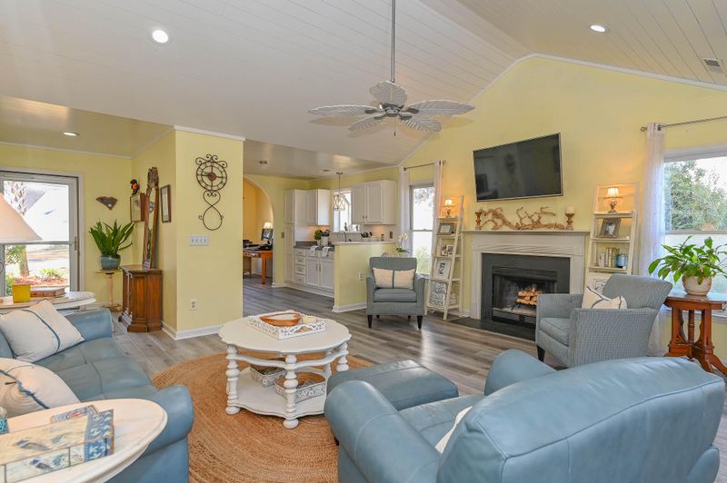 1328 Salt Marsh Cv, Charleston, SC 29412