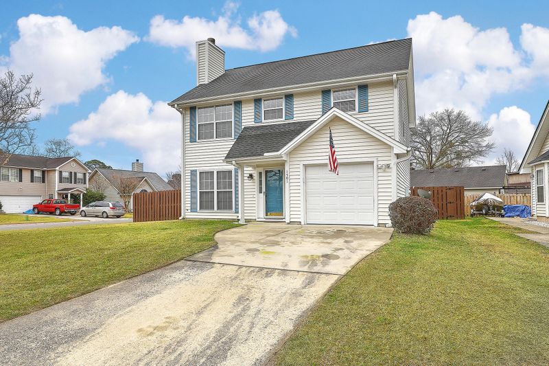 1501 Linden Ln, Goose Creek, SC 29445