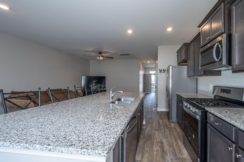 667 Hilchot Dr, Summerville, SC 29486