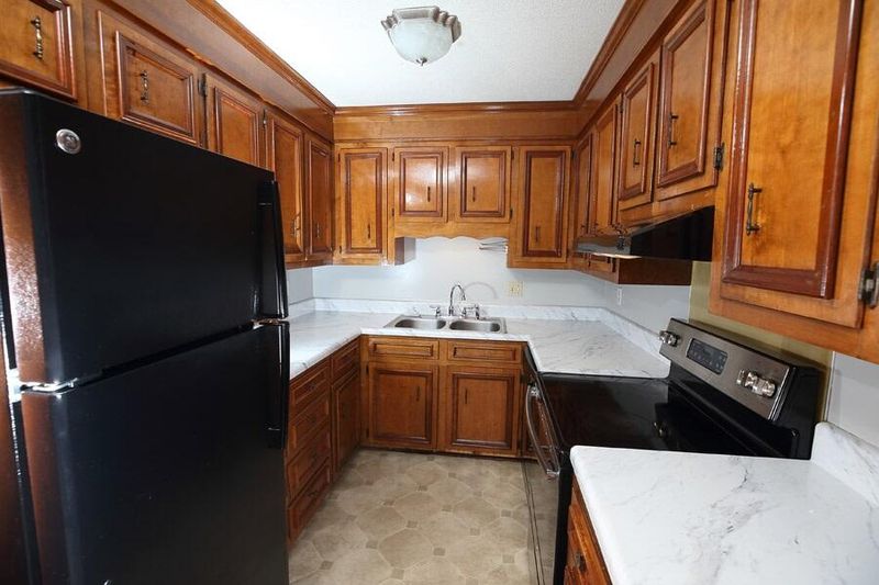 1126 Rosemead Rd, Mount Pleasant, SC 29464
