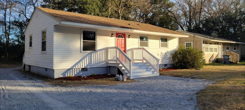 2419 Eagle Dr, North Charleston, SC 29406