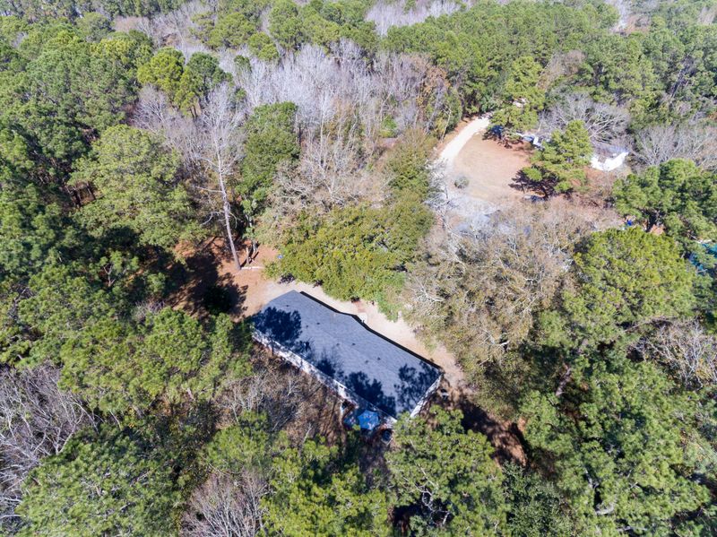 2131 Lucys Ln, Mount Pleasant, SC 29466