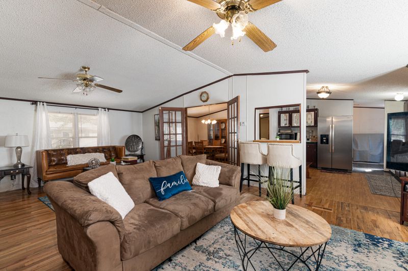 2131 Lucys Ln, Mount Pleasant, SC 29466