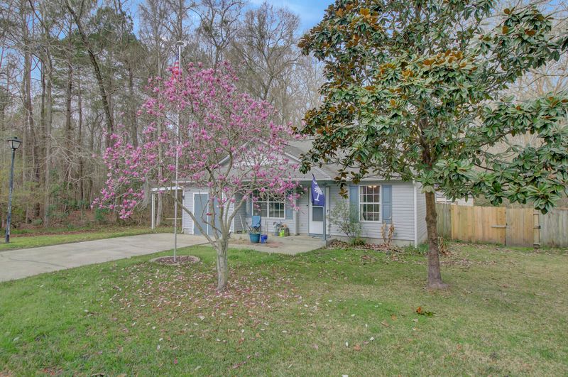 119 Chandler Dr, Ladson, SC 29456