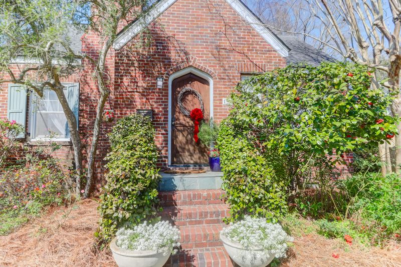 134 Dunnemann Ave, Charleston, SC 29403