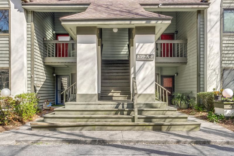 859 Sandlake Dr #305, Mount Pleasant, SC 29464