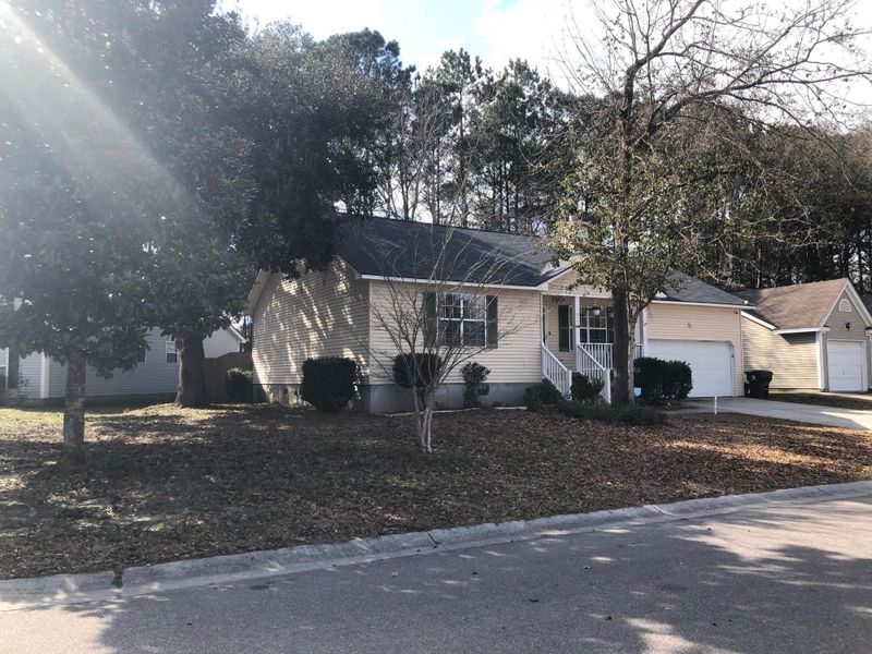 477 Courtland Dr, Summerville, SC 29486