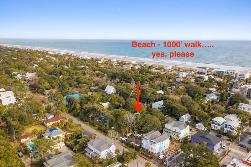114 E Hudson Ave, Folly Beach, SC 29439