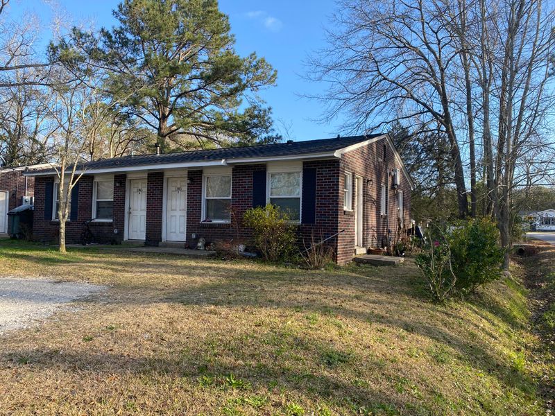 1145 Berkeley St, Hanahan, SC 29410