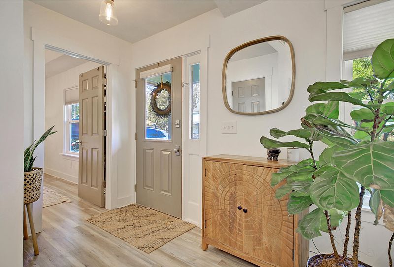 1985 Twickenham Pl, Mount Pleasant, SC 29464