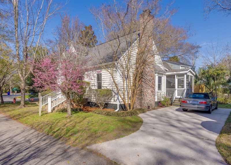 1447 N Point Ln, Mount Pleasant, SC 29464