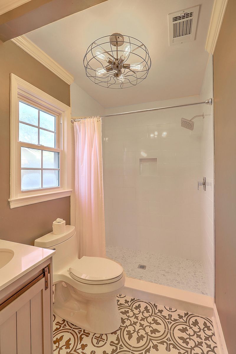 4992 Foxwood Dr, North Charleston, SC 29418