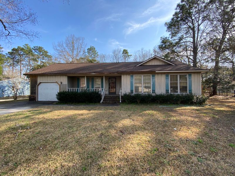 202 Canaberry Cir, Summerville, SC 29483