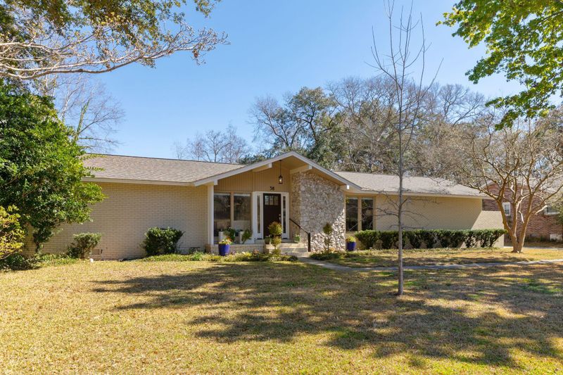 38 Edinburgh Rd, Charleston, SC 29407