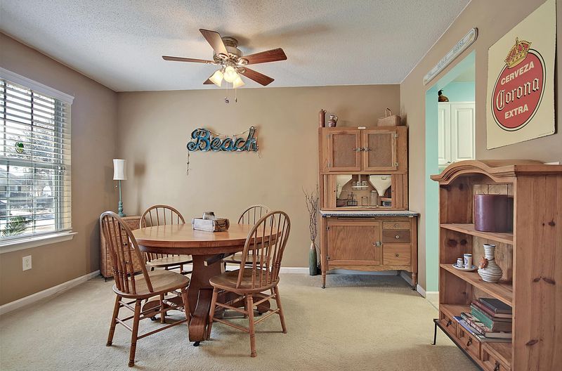 8041 Vermont Rd, North Charleston, SC 29418