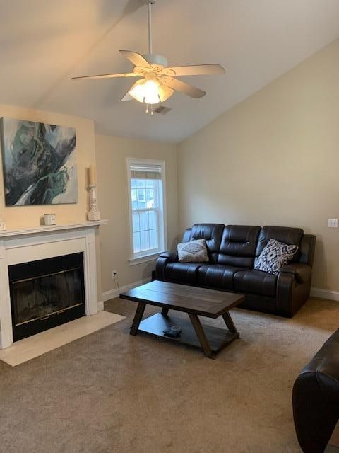 220 Hanahan Plantation Cir, Hanahan, SC 29410