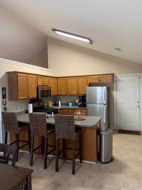 220 Hanahan Plantation Cir, Hanahan, SC 29410