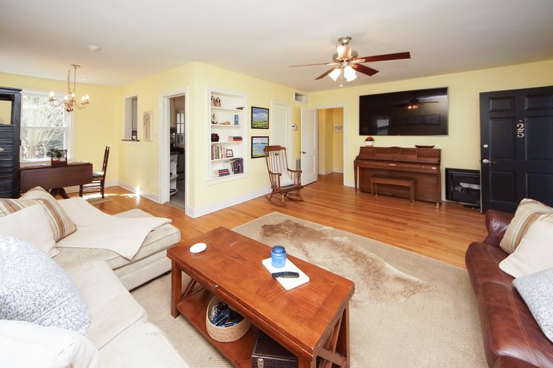25 Craven Ave, Charleston, SC 29407
