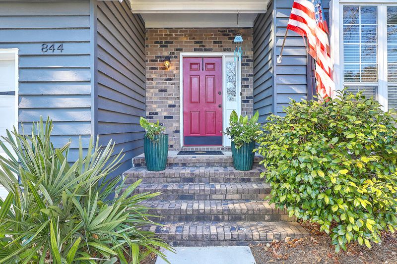 844 Muirwood Cir, Mount Pleasant, SC 29464