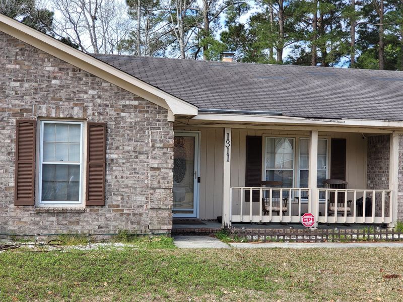 1311 Hampton Dr, Summerville, SC 29486