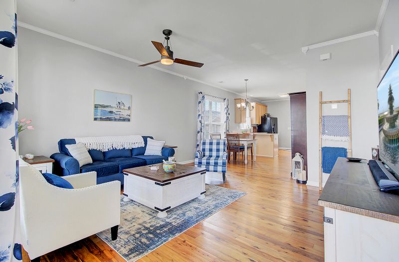 305 Foxglove Ave, Summerville, SC 29483