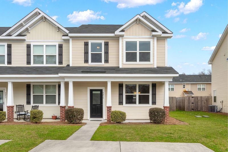 9215 Southern Oak Ln, Ladson, SC 29456
