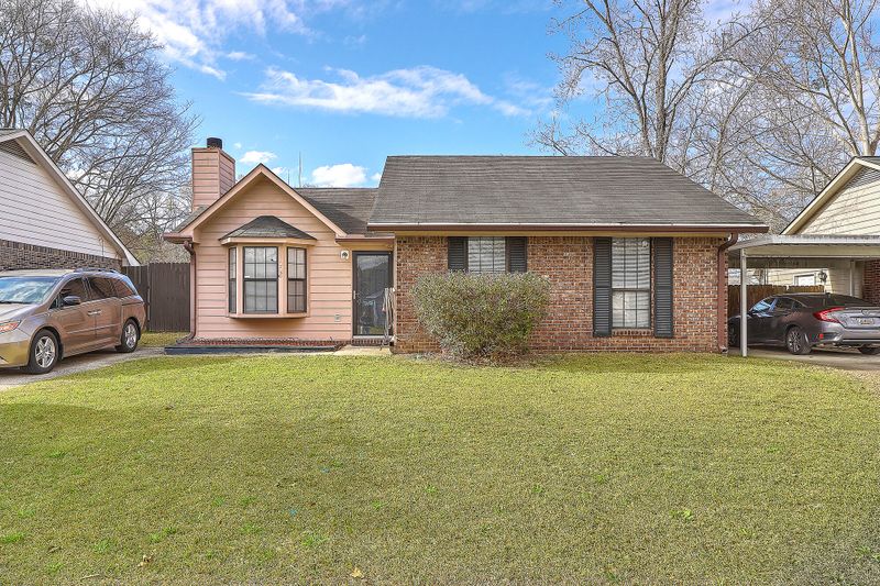 1008 Douglas Wayne Rd, Summerville, SC 29486