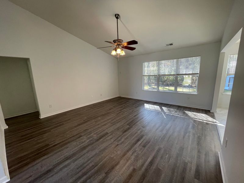 616 Hainsworth Dr, Charleston, SC 29414